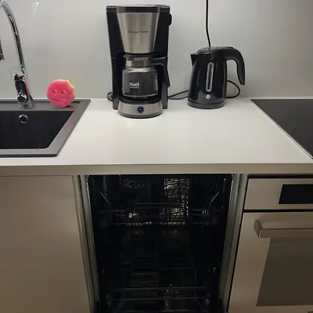 Lägenhet Super Cozy Only Steps From Metro & Redi! Self Check-in! Helsingfors