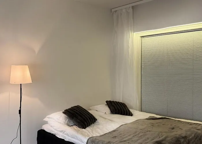 Super Cozy Only Steps From Metro & Redi! Self Check-in! Apartment Helsinki