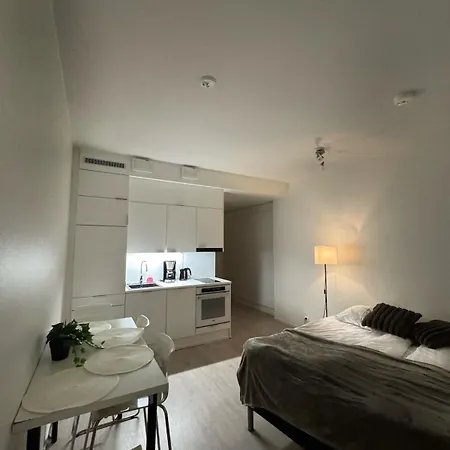 Apartman Super Cozy Only Steps From Metro & Redi! Self Check-in! *